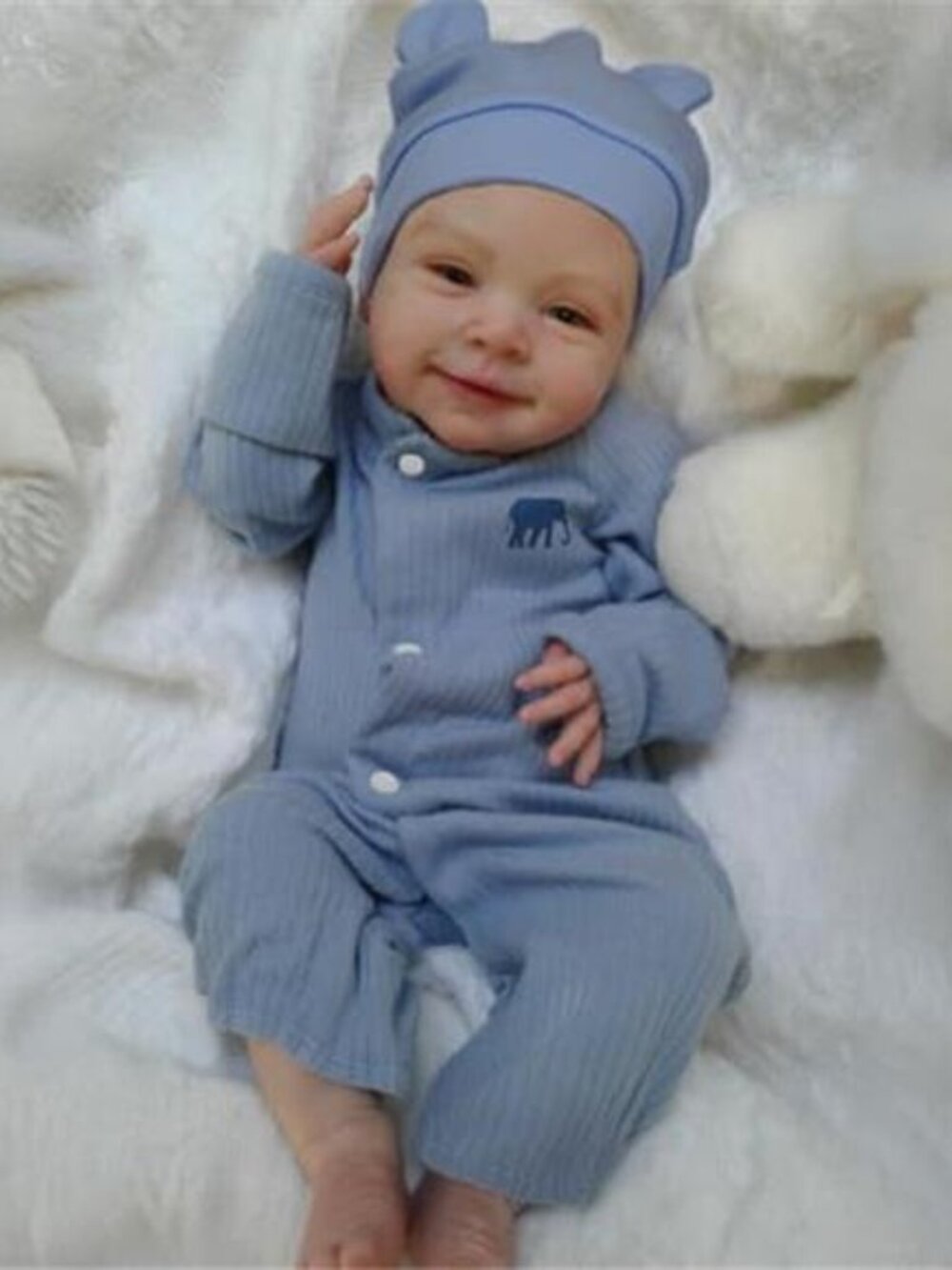 18 Inch Lifelike Newborn Baby Doll - Picture 5 of 6